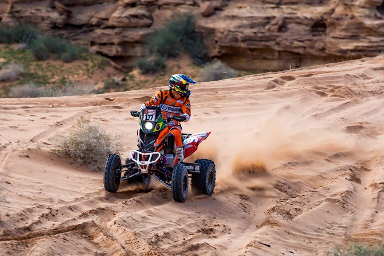 Marcelo Medeiros (Yamaha Raptor 700) es el líder en Quads.