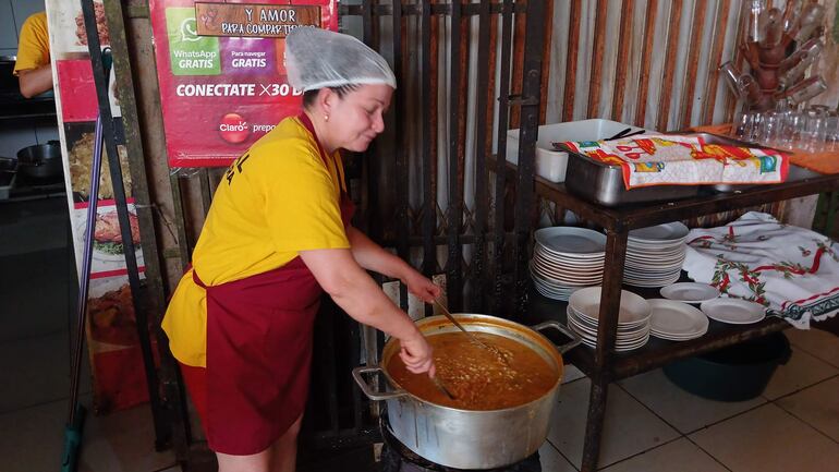 En cada puesto se podía disfrutar de una receta diferente del tradicional jopara. 