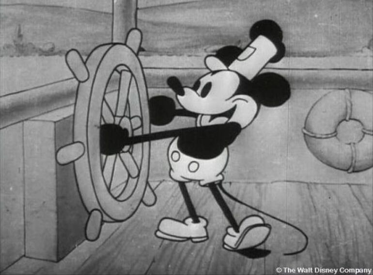 El primer diseño de Mickey Mouse, que apareció en el corto "Steamboat Willie" pasó a dominio público en los Estados Unidos.