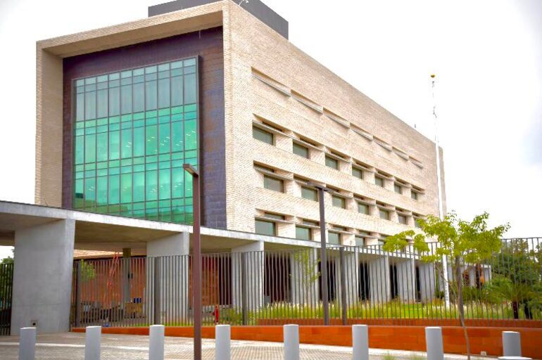 Edificio de la Embajada de los Estados Unidos en Paraguay.