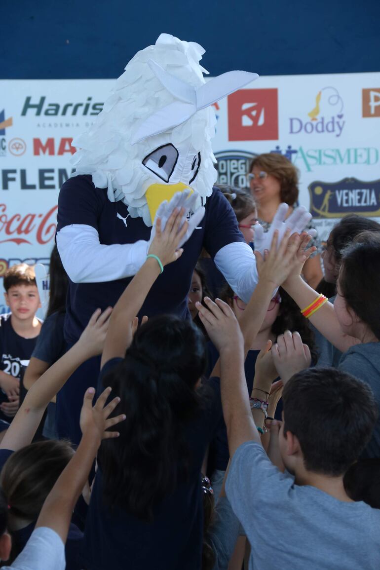 El lanzamiento oficial que contó con la participación de los alumnos de primaria, así como con invitados especiales, incluyendo a “Morotí”.