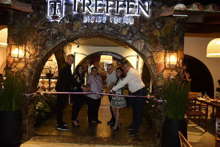 Con mucha emoción, se inauguró en Asunción Treffen Bistro Fusion.