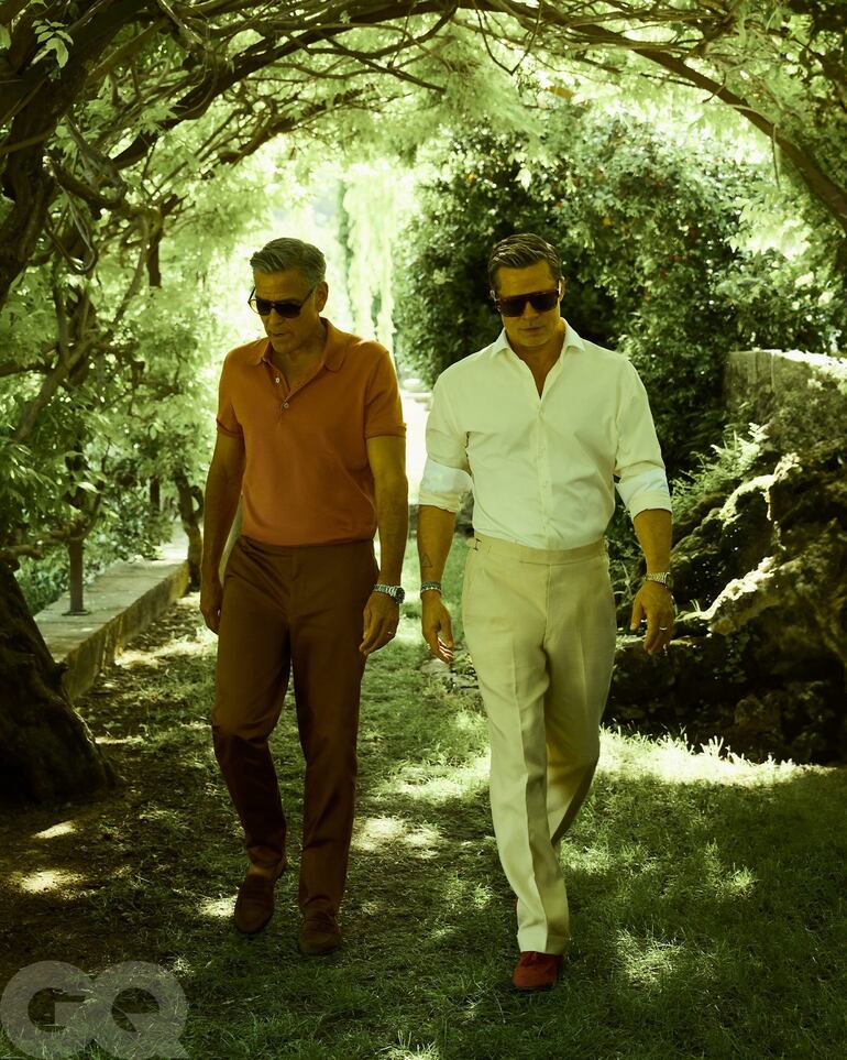 ¡Una dupla para el infarto! George Clooney y Brad Pitt en la revista GQ. (Instagram/GQ)