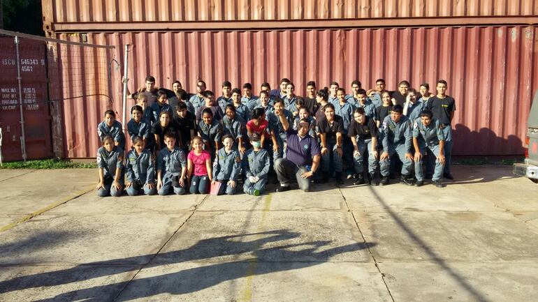 Una gran cantidad de niños y adolescentes participaron en años anteriores de la Brigada Juvenil.