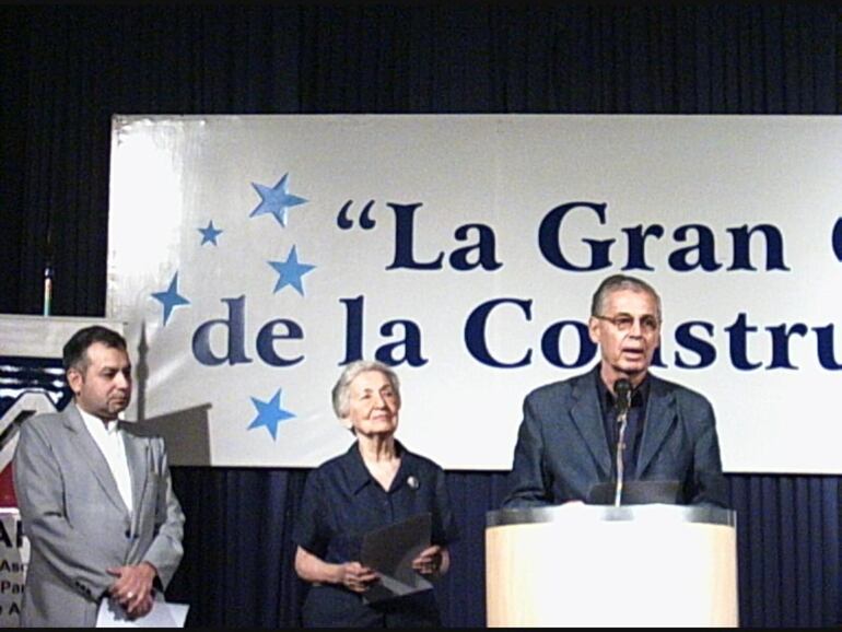 En los inicios de la Gran Gala de la Construcción, se premiaba a una mujer destacada en el rubro, Olga Blinder, así como al Arq. Carlos Cabo de Vila.