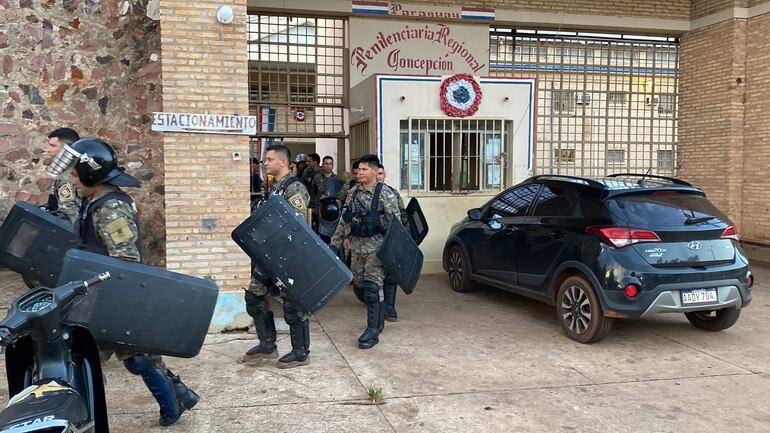 La Penitenciaría de Concepción, donde Bazán cumplía funciones, también fue allanada esta mañana.