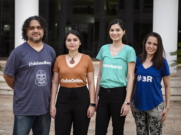 Javier Palma, Paula Rodríguez, Julieta Morel y Carmen Monges conforman el Trioité.