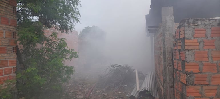 Incendio en el barrio Tablada de Asunción.