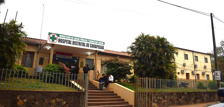 El Hospital de Carapeguá está funcionando como un mini Regional, porque recibe gran afluencia de pacientes y ofrece una variada atención médica.