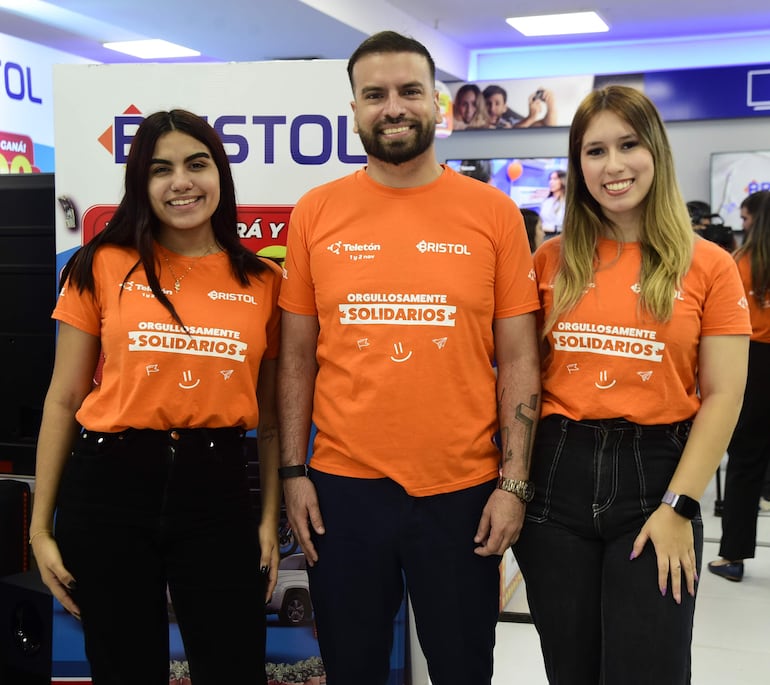 Cecilia Aquino, Marcelo Jara y Abigail Pando.