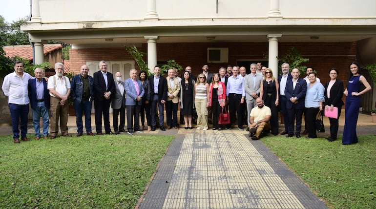 Esta mañana, en el local de la Serneco, se realizó la reunión de fundación del nuevo Consejo de Desarrollo de la Ciudad de Asunción.