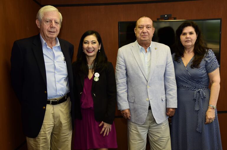 Esteban Morabito, Silvia Morimoto, Ricardo Sánchez, y Ana Ceuppens.