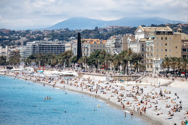 Vista de Niza, Promenade des Anglais y playas.