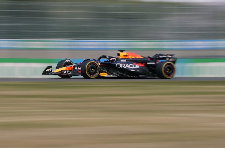 Max Verstappen lideró otro 1-2 de Red Bull