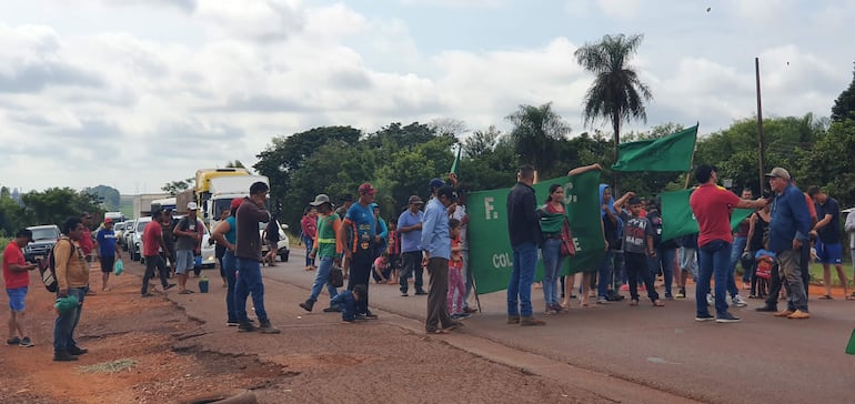 El corte de ruta se realizó de forma intermitente. 