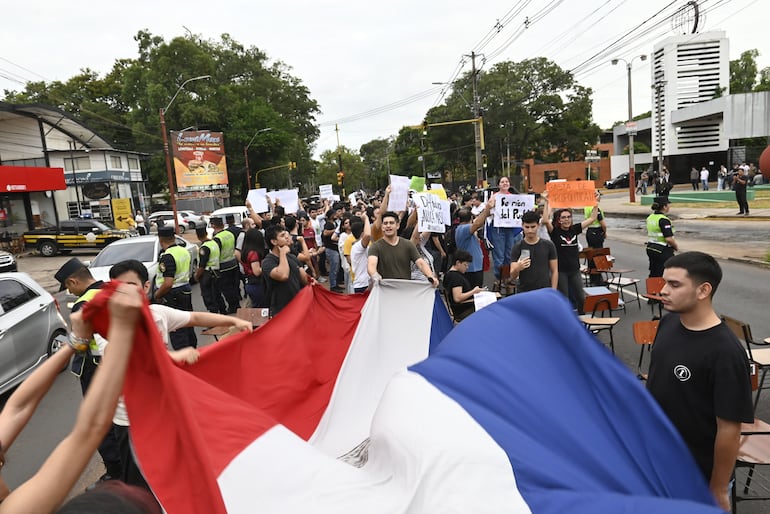 Movilización en defensa de la democracia.