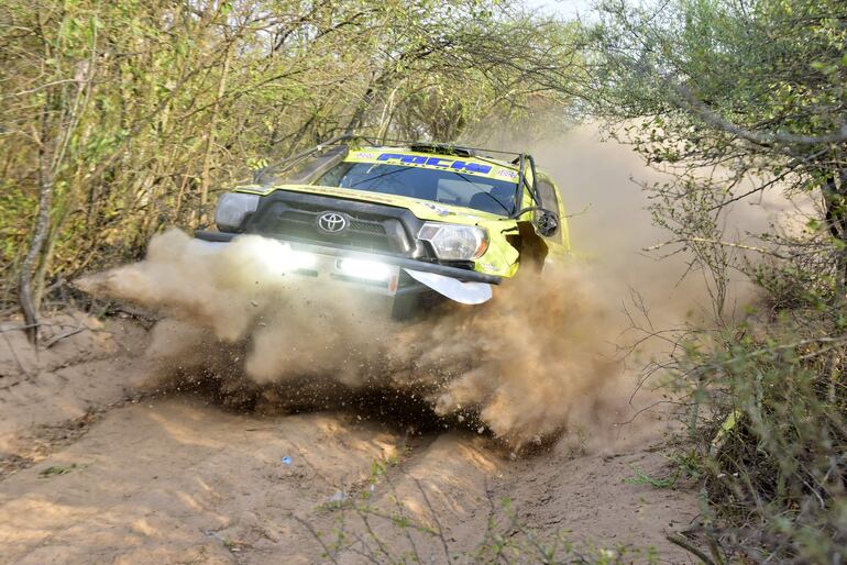 Luis Franco y Toro Martínez, sufrieron varios inconvenientes a bordo de la Toyota Tacoma Proto V8, y no pudieron culminar la competencia.