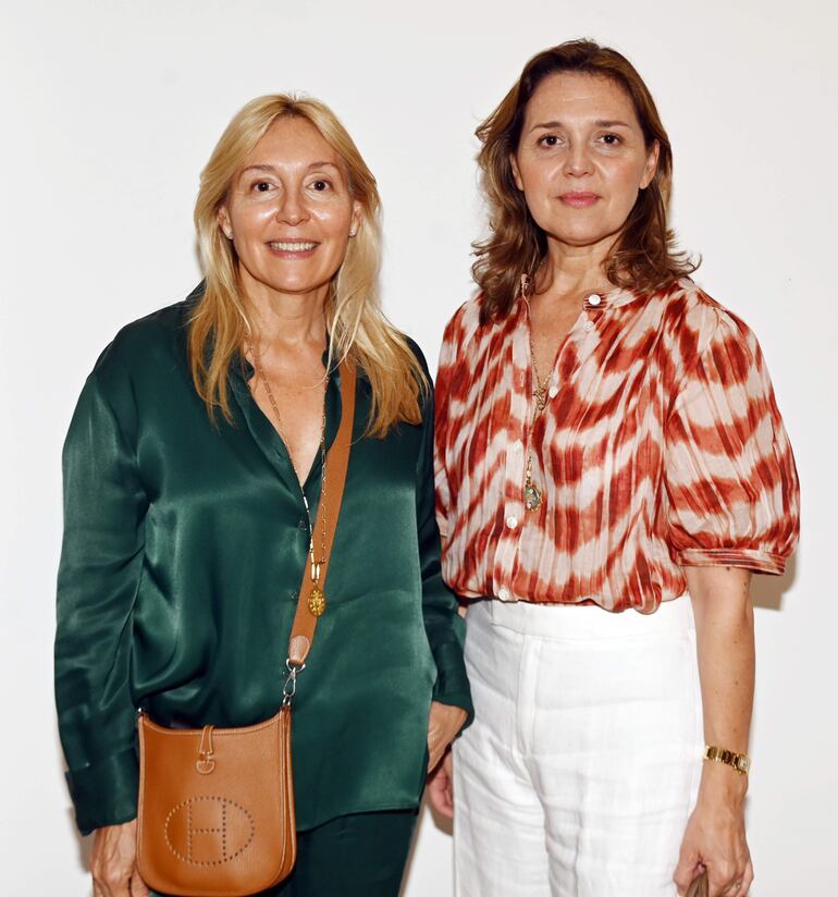 Daniela Marcuzzi de Saguier y Marcela Marcuzzi de Peuser.