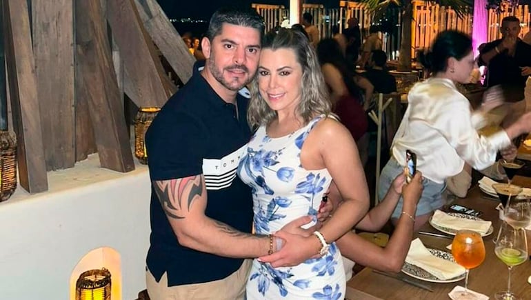 Óscar Nenecho Rodríguez y su esposa, Lizarella Valiente.