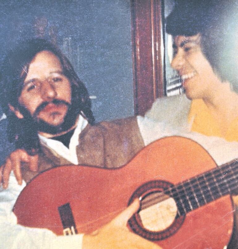 Ringo Starr y “Pato” García compartiendo una noche de música.