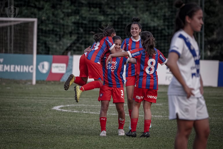 Cerro Sub 18 se consagró campeón