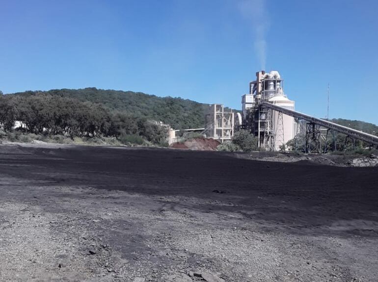 La fábrica de Vallemí paró por falta de coque.