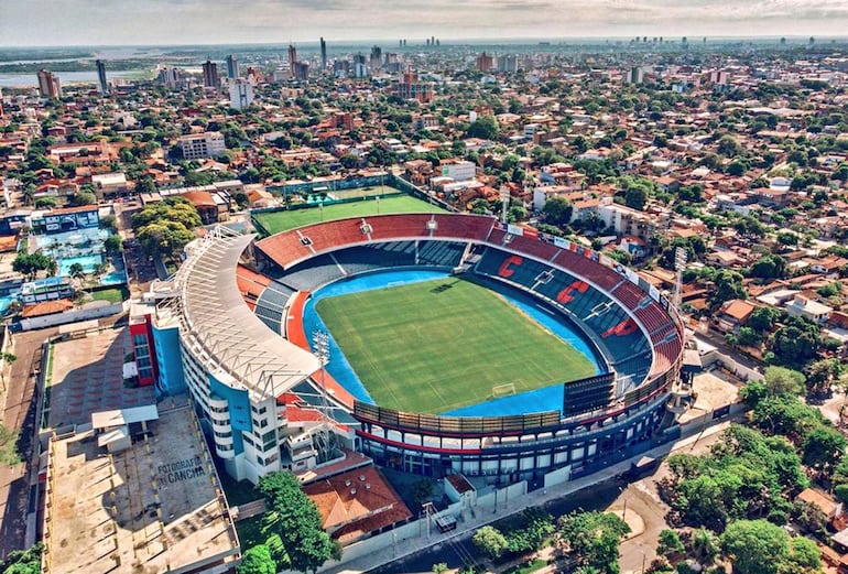 Vista aérea de La Nueva Olla, que el sábado 9 de noviembre del año pasado albergó la primera final única de la Copa Sudamericana.