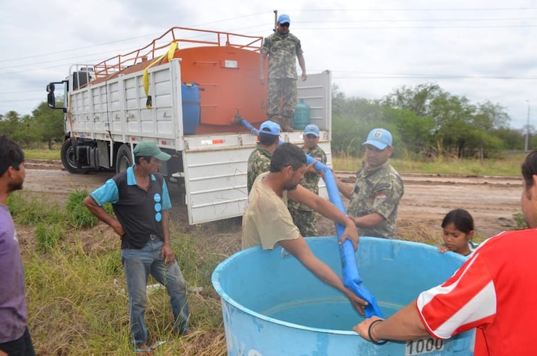 Varias comunidades nativas también recibieron agua, como Casanillo Centro, Xamokaset, Comunidad Indígena Espinillo, Comunidad Indígena Primavera y el operativo continúa para beneficiar a más.