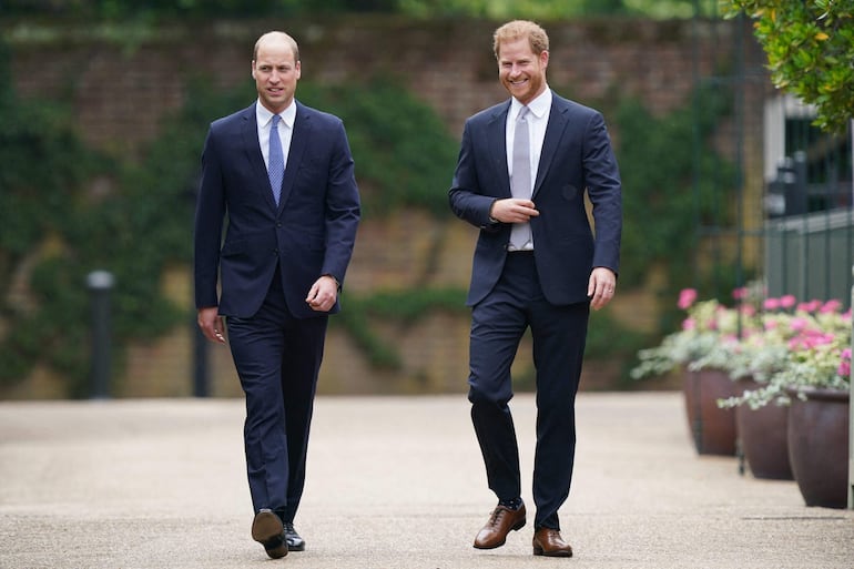 El príncipe de Gales, William, utilizó su cuenta de Instagram para saludar a su hermano Harry el día de su cumpleaños número 40. (Yui Mok / POOL / AFP)