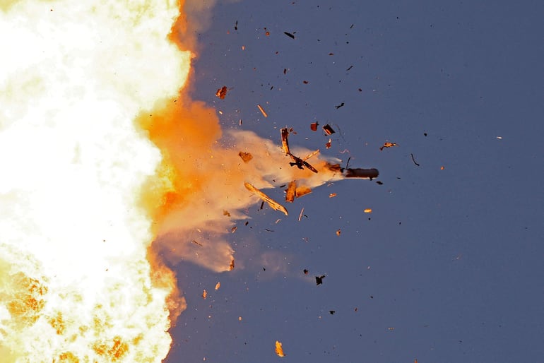 Un dron lanzado por Hizbulá es interceptado sobre el norte de Israel durante un ataque en agosto. (Imagen de archivo)