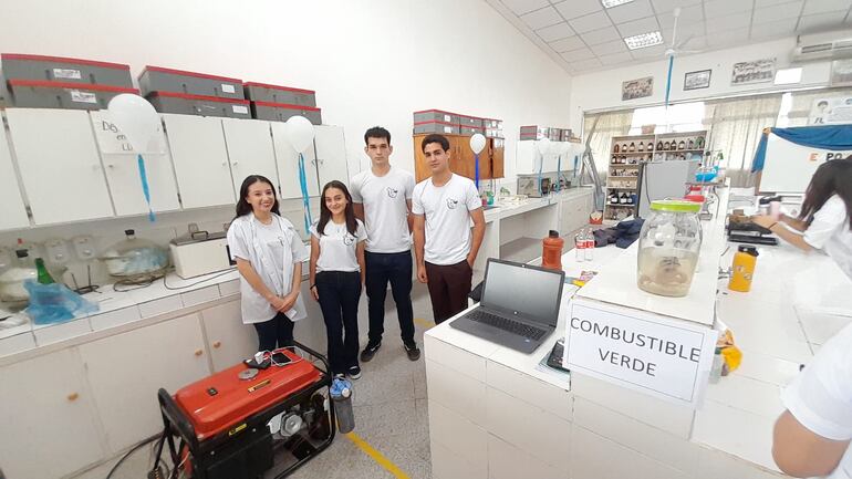 Alumnos del Colegio Juan XXIII,  presentaron innovadoras propuestas en la feria científica y tecnológica denominado EXPOTEC 2023.