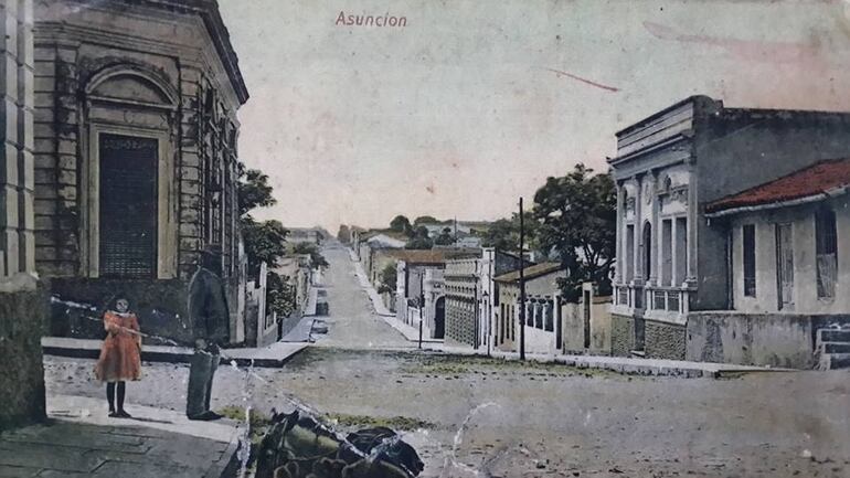 Asunción en 1908. Esquina de las actuales calle Humaitá y Alberdi.