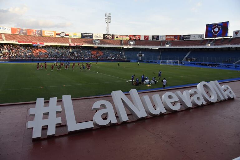 Durante la conducción de Juan Carlos Osorio, la Albirroja se entrenó en la cancha de Cerro Porteño.