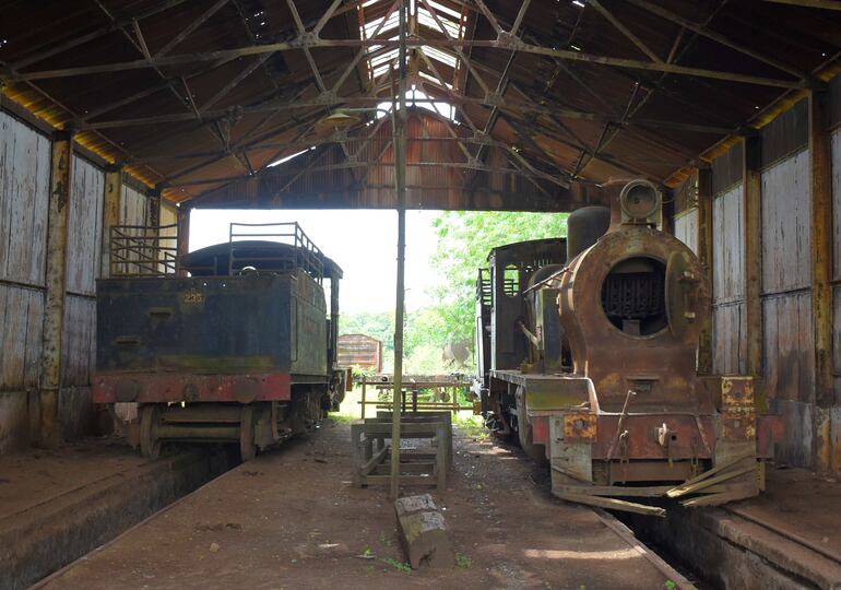 Exestaciones de trenes de Guairá se encuentran en estado de abandono.