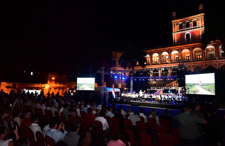 Mucho público asistió al primer concierto de la ONAMP, en el litoral.