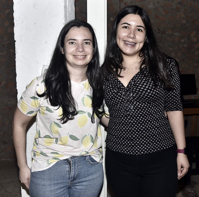 Leticia Sancho y Sandra Villalba.