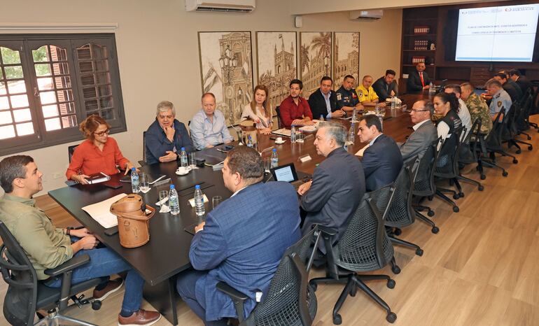 Este sábado se reunió el Consejo Ejecutivo de Emergencia para analizar qué acciones urgentes tomar ante inundaciones.