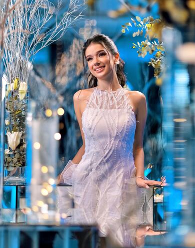 Divina. Luciana Gelay Moreno en su fiesta de quince años.