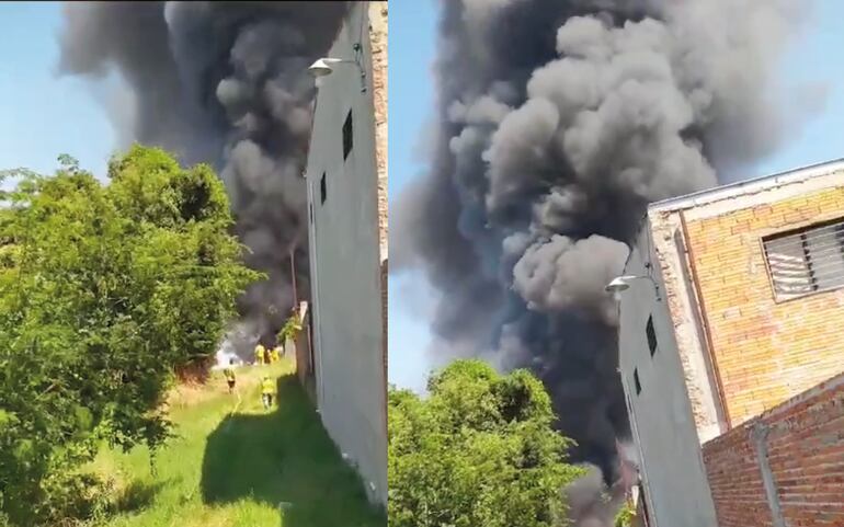 Los bomberos están tratando de apaciguar el fuego.