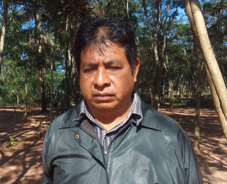 
El líder principal de la comunidad, César Dosanto, espera que se pueda concretar la construcción de las viviendas para las familias del lugar 