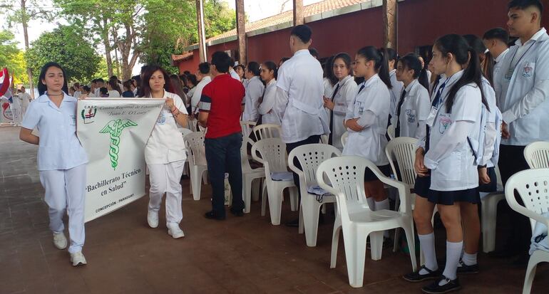 
Estudiantes del Centro Regional de Educación Juan E. O´leary de Concepción durante la primera jornada del evento realizado en Gral. Elizardo Aquino. 