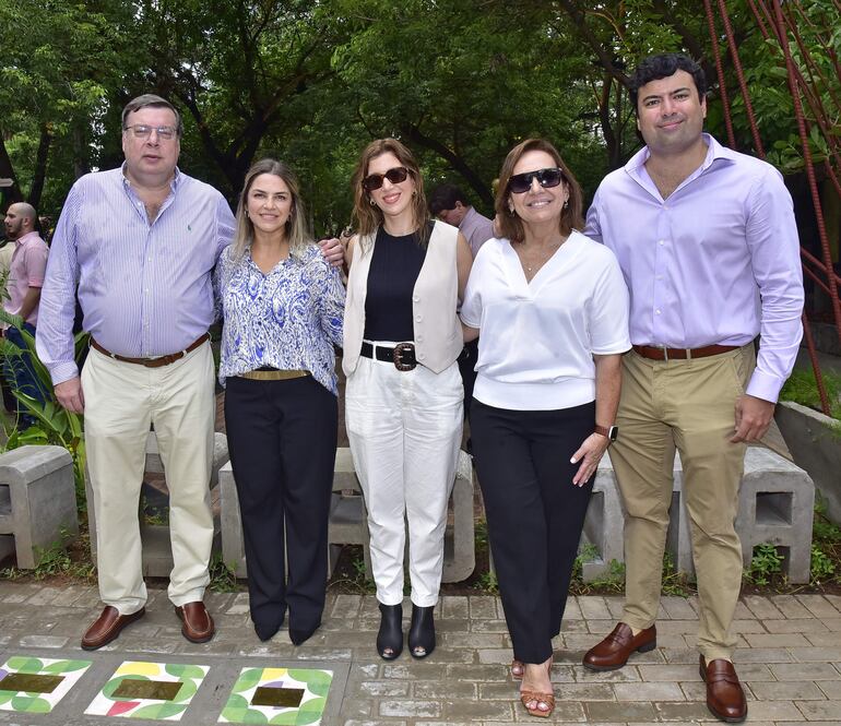 Jerónimo Nasser, Gabriella Mendoza, Laura Orrego, María Irene Gavilán y Joaquín Nasser.