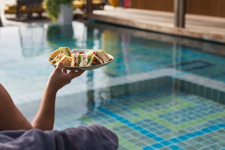 Sándwiches para un día de piscina.