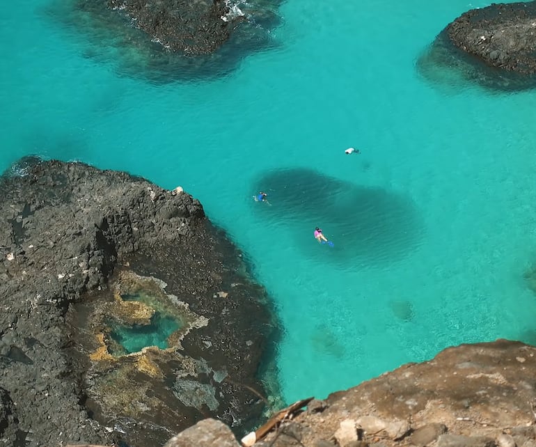 Baía do Sancho, Fernando de Noronha, Brasil.