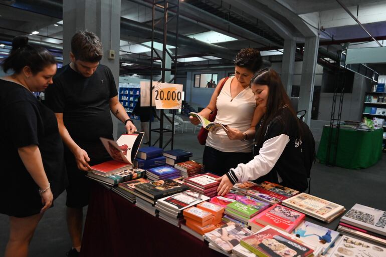 Varias editoriales ofrecen también ofertas de libros.