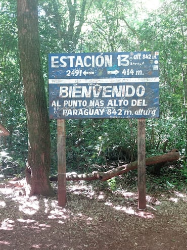 Parte del acceso al Cerro Tres Kandú en la Cordillera del Ybytyruzú.