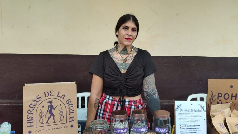 Emprendedores expusieron sus productos en el centro histórico.