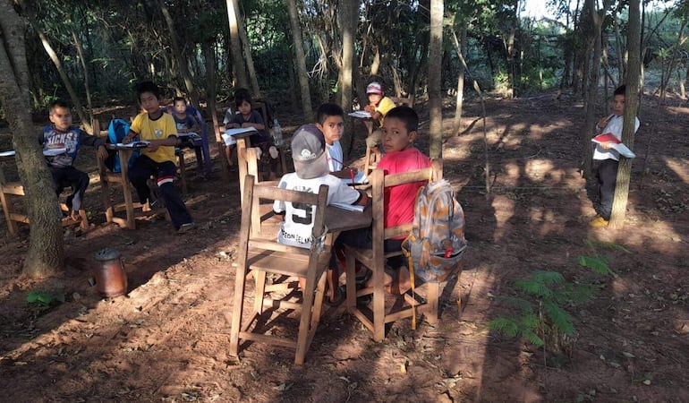 
Los padres de los niños de La Paloma piden la construcción de aulas en la comunidad.