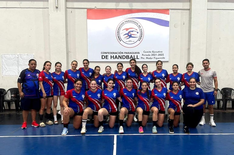 Preselección paraguaya Junior, que viaja en la fecha a Buenos Aires, para disputar amistosos con miras a Odesur “Asu 2025”.