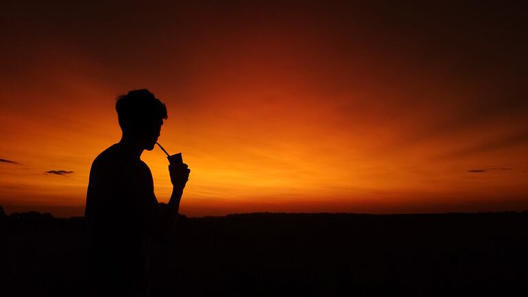 "Atardecer en Domingo Martínez de Irala", de Alex Cardozo, fue la fotografía ganadora de la edición pasada del certamen organizado por Itaú.